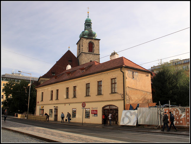 Římskokatolická farnost u kostela sv. Jindřicha a sv. Kunhuty Praha-Nové Město - Kostel