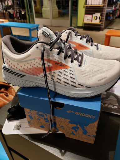 Road Runner Sports image