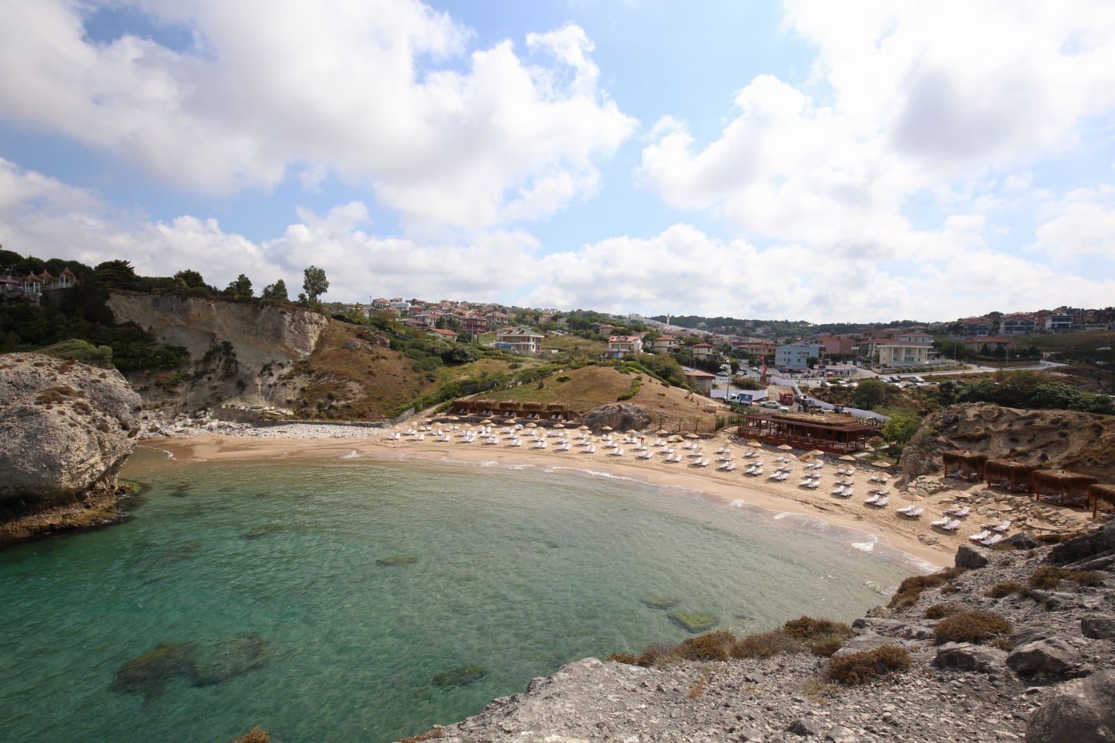 Fotografija Sile Ala Kadinlar Plaji z svetel pesek površino