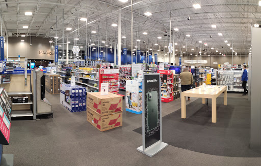 Electronics Store «Best Buy», reviews and photos, 19225 Alderwood Mall Pkwy, Lynnwood, WA 98036, USA