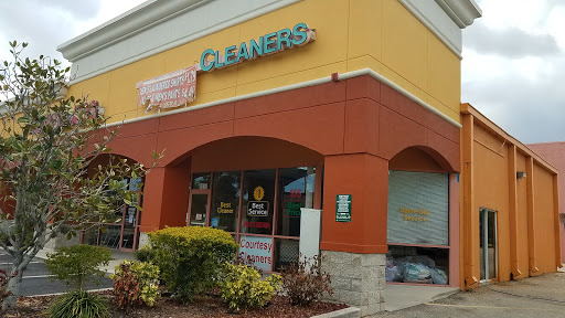 Dry Cleaner «courtesy Cleaners & Laundry», reviews and photos, 8437 Lockwood Ridge Rd, Sarasota, FL 34243, USA