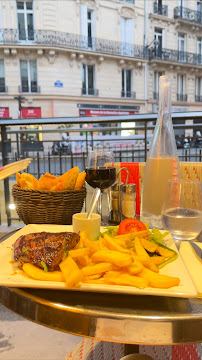 Plats et boissons du Restaurant français Le Bistrot Pyramide à Paris - n°11