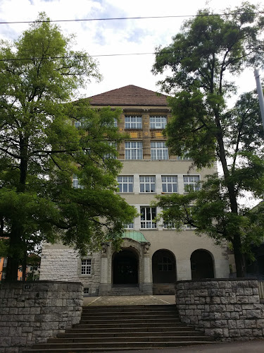 Schulhaus Riedtli - Zürich