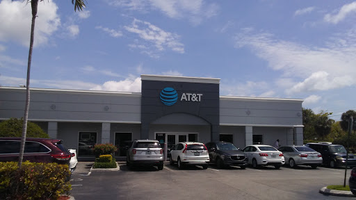 Cell Phone Store «AT&T», reviews and photos, 12599 Biscayne Blvd, North Miami, FL 33181, USA