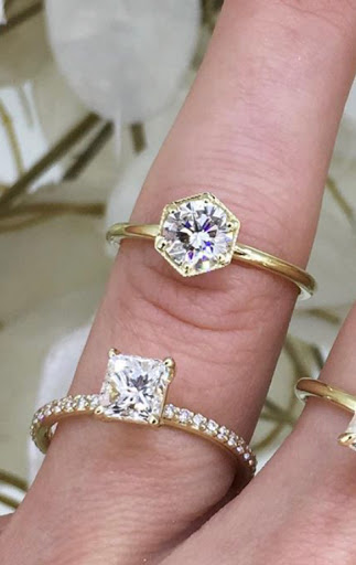 Jewelry Store «Henry C Reid & Son», reviews and photos, 1591 Post Rd, Fairfield, CT 06824, USA