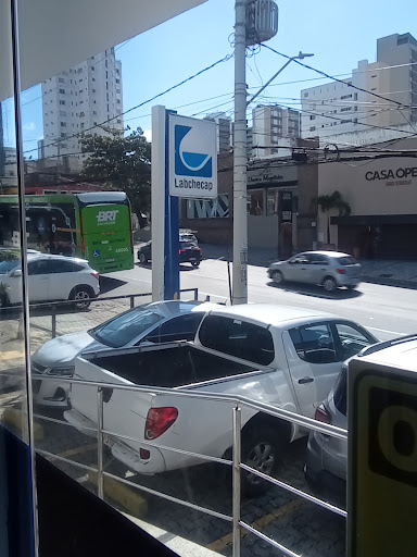 Logo da empresa - Labchecap - Pituba - Rua Pernambuco