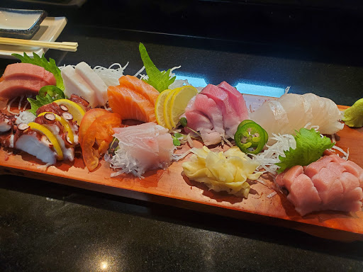 Kinja Sushi Bar & Restaurant