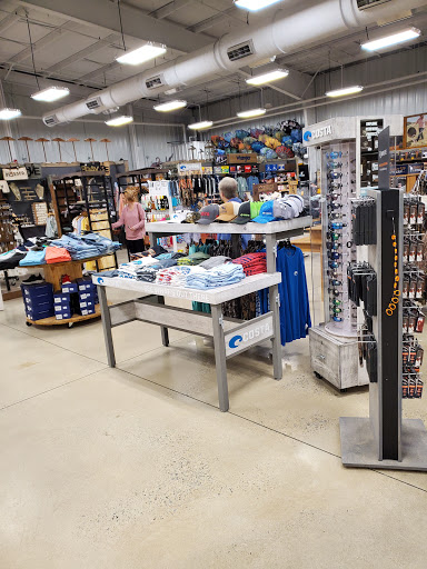 Farm Equipment Supplier «Maury Farmers Co-Op», reviews and photos, 423 Westover Dr, Columbia, TN 38401, USA