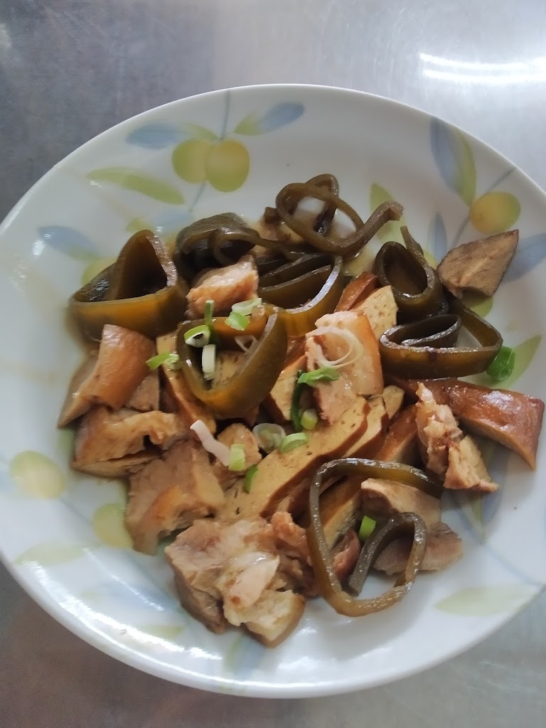 歪仔伯東市意麵 的照片