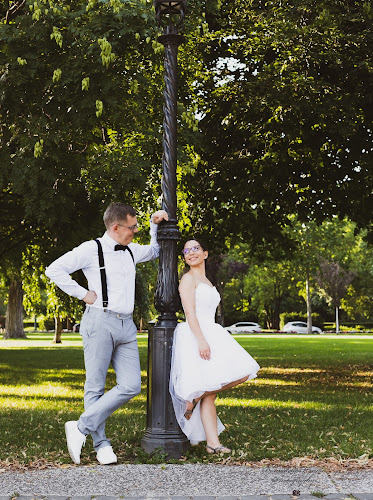 Hozzászólások és értékelések az Engagement Photographer | Wedding& Couples | Holiday | Vacation Photographer | Bernadette Homor Photography-ról