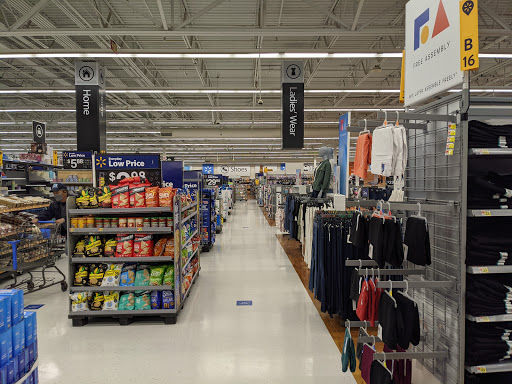 Discount Store «Walmart», reviews and photos, 55 Brooksby Village Way, Danvers, MA 01923, USA