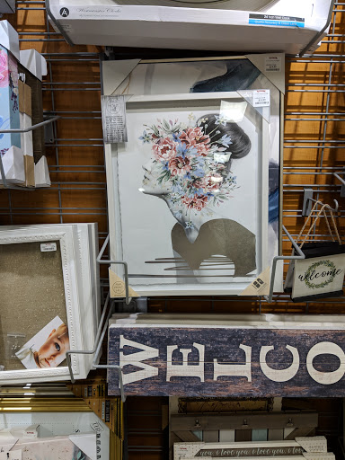 Department Store «T.J. Maxx», reviews and photos, 744 S Meadow St #300, Ithaca, NY 14850, USA