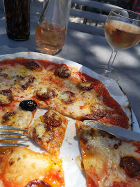 Plats et boissons du Restaurant Pizzeria les Baumelles à Saint-Cyr-sur-Mer - n°13