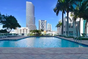 Brickell on the River image