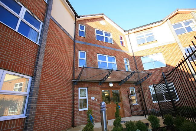 Anchor - The Cedars care home - Retirement home