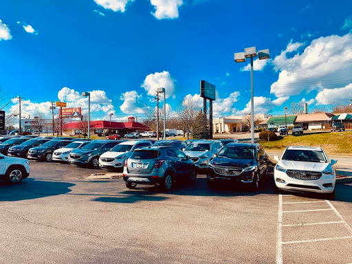 Car Dealer «Mark Sweeney Buick GMC», reviews and photos, 3365 Highland Ave, Cincinnati, OH 45213, USA