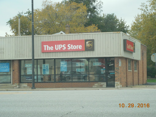 Shipping and Mailing Service «The UPS Store», reviews and photos, 9624 S Cicero Ave, Oak Lawn, IL 60453, USA