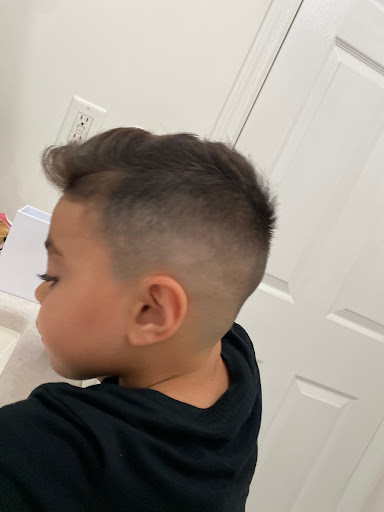 Barber Shop «kings of blades barber shop», reviews and photos, 824 Horseblock Road, Farmingville, NY 11738, USA