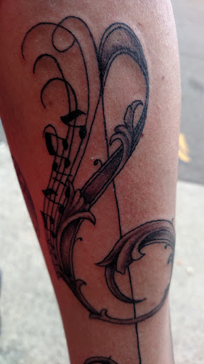 Tattoo Shop «American Pride Tattoos Waterford», reviews and photos, 5154 Highland Rd, Waterford Twp, MI 48327, USA