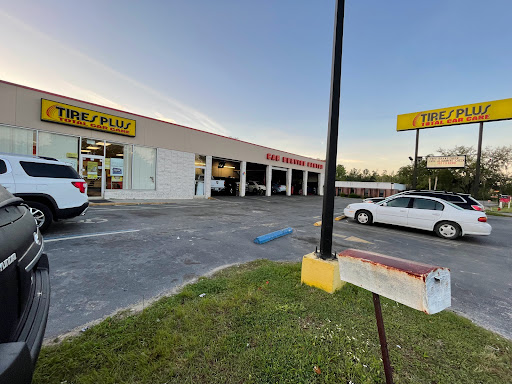 Tire Shop «Tires Plus», reviews and photos, 925 S Broad St, Brooksville, FL 34601, USA