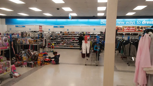 Clothing Store «Ross Dress for Less», reviews and photos, 30 Malphrus Rd, Bluffton, SC 29910, USA