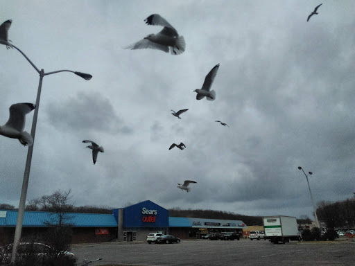 Shopping Mall «Sussex County Mall», reviews and photos, 15 Hampton House Rd, Newton, NJ 07860, USA