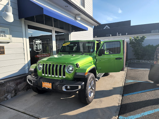 Car Dealer «Team Welsh Jeep Chrysler», reviews and photos, 36 Dumont Rd, Far Hills, NJ 07931, USA