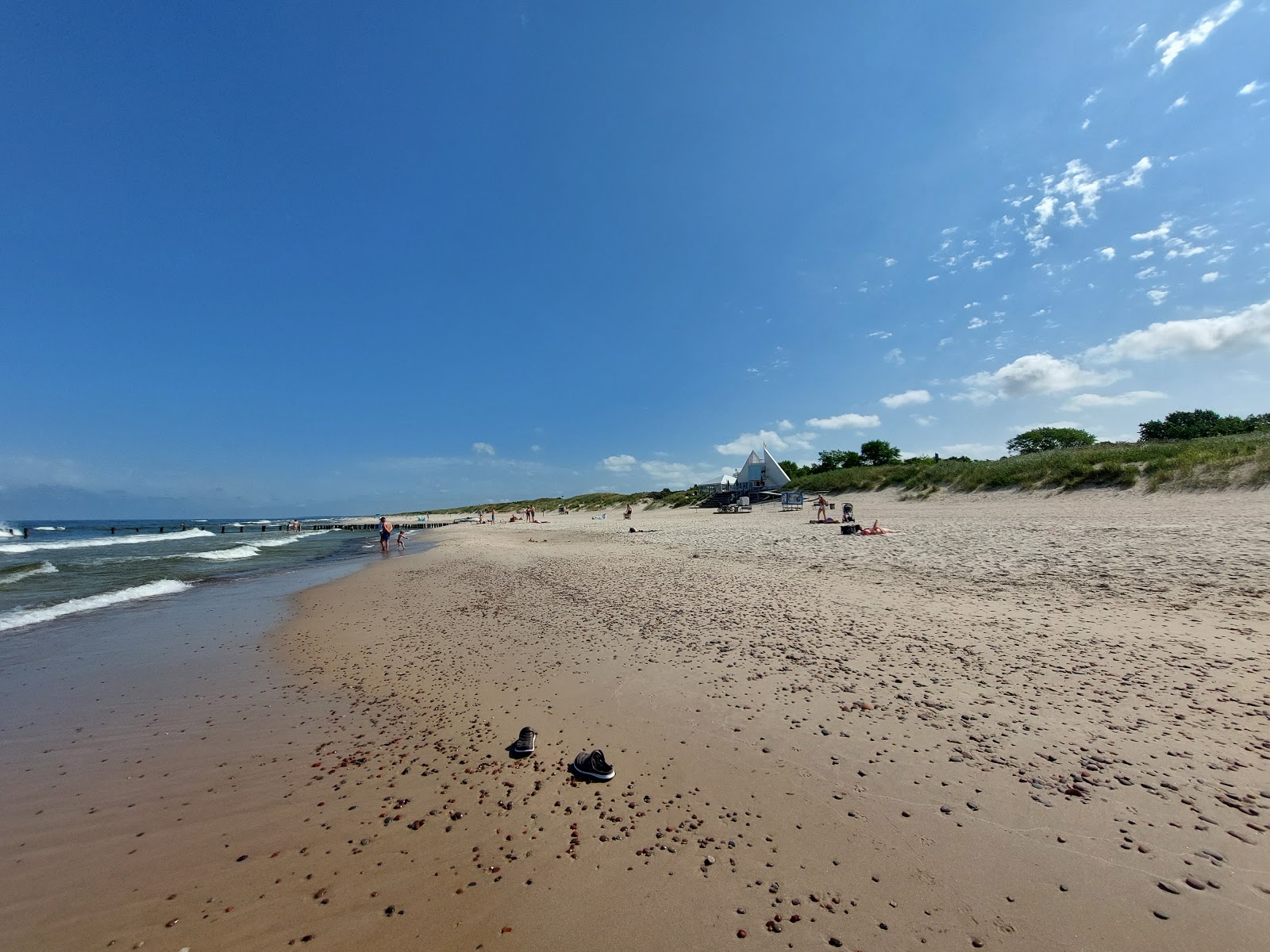 Photo de Preilos beach avec l'eau turquoise de surface