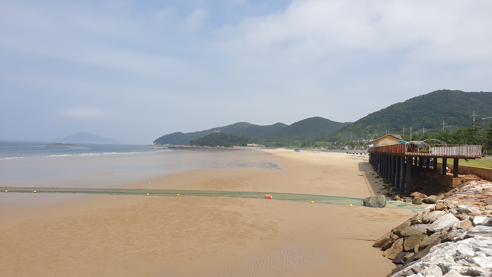 Foto van Nanjido Beach en de nederzetting