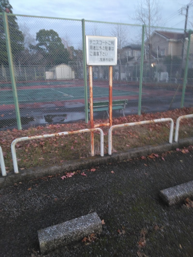 駐車場 (高久蓮池公園) テニスコート横