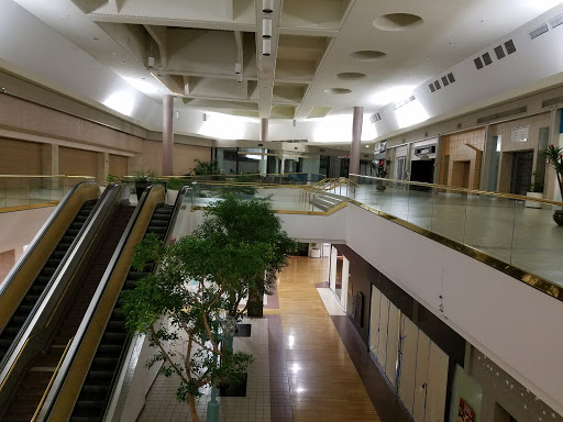 Shopping Mall «Vallco Shopping Mall», reviews and photos, 10123 N Wolfe Rd, Cupertino, CA 95014, USA