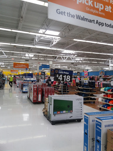 Department Store «Walmart Supercenter», reviews and photos, 300 Iowa Speedway Dr, Newton, IA 50208, USA