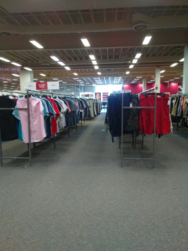 Clothing Store «Burlington Coat Factory», reviews and photos, 6875 Southland Dr, Middleburg Heights, OH 44130, USA