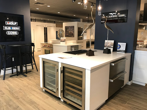 Appliance Store «Famous Tate Appliance & Bedding Center», reviews and photos, 3347 Henderson Blvd, Tampa, FL 33609, USA