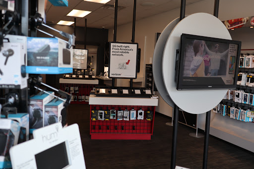 Cell Phone Store «Verizon Authorized Retailer, TCC», reviews and photos, 126 E Main St, Gas City, IN 46933, USA