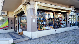 Garrafeira De Almada-Comercio De Bebidas,Lda.
