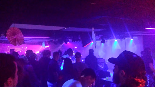 Bar & Grill «The Wormhole Neighborhood Pub & Music Venue», reviews and photos, 2307 Bull St, Savannah, GA 31401, USA