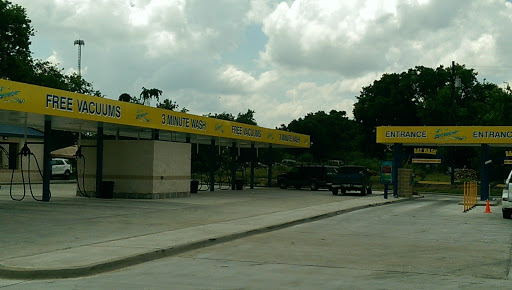 Baywash Car Wash en Bay City