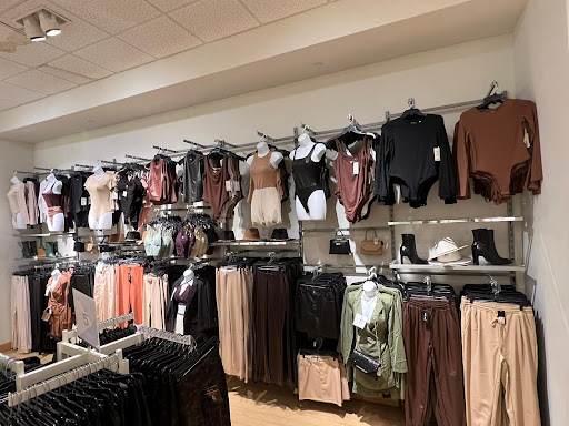 Shopping Mall «The Crossroads», reviews and photos, 6650 S Westnedge Ave, Portage, MI 49024, USA