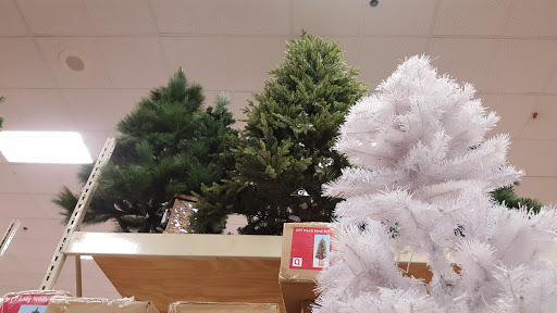 Home Goods Store Christmas Tree Shops Reviews And Photos 393 N Central Ave Hartsdale