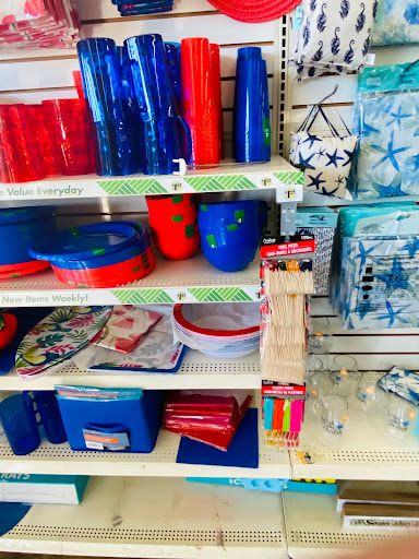 Dollar Store «Dollar Tree», reviews and photos, 708 W Poplar Ave, Collierville, TN 38017, USA