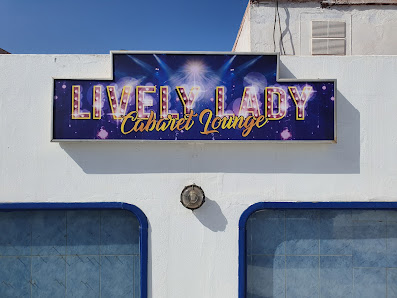 Lively Lady Cabaret Lounge Cc nautical, Av. de las Islas Canarias, local 22, 35508 Costa Teguise, Las Palmas, España