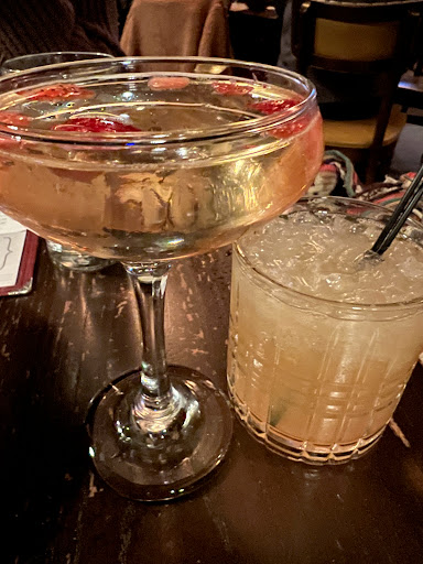 Pizza Restaurant «Market North End», reviews and photos, 474 N Old Woodward Ave, Birmingham, MI 48009, USA