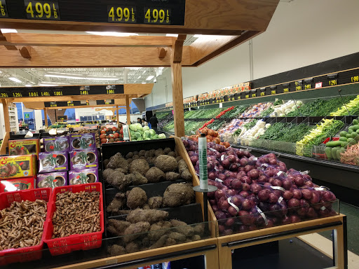 Indian Grocery Store «Patel Brothers», reviews and photos, 6302 E 82nd St, Indianapolis, IN 46250, USA