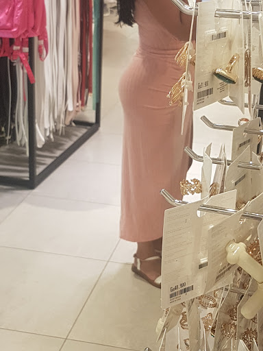 Stores to buy long dresses Asuncion