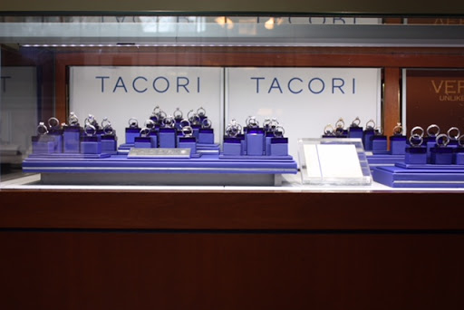 Jewelry Store «Robbins Brothers», reviews and photos, 2200 1st Ave, Seattle, WA 98121, USA