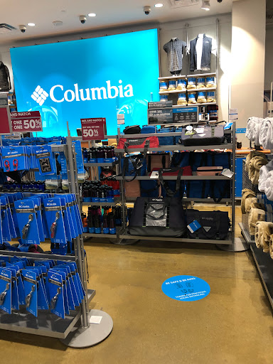 Sportswear Store «Columbia Sportswear Outlet Store at Houston Premium Outlets», reviews and photos, 29300 Hempstead Rd, Cypress, TX 77433, USA