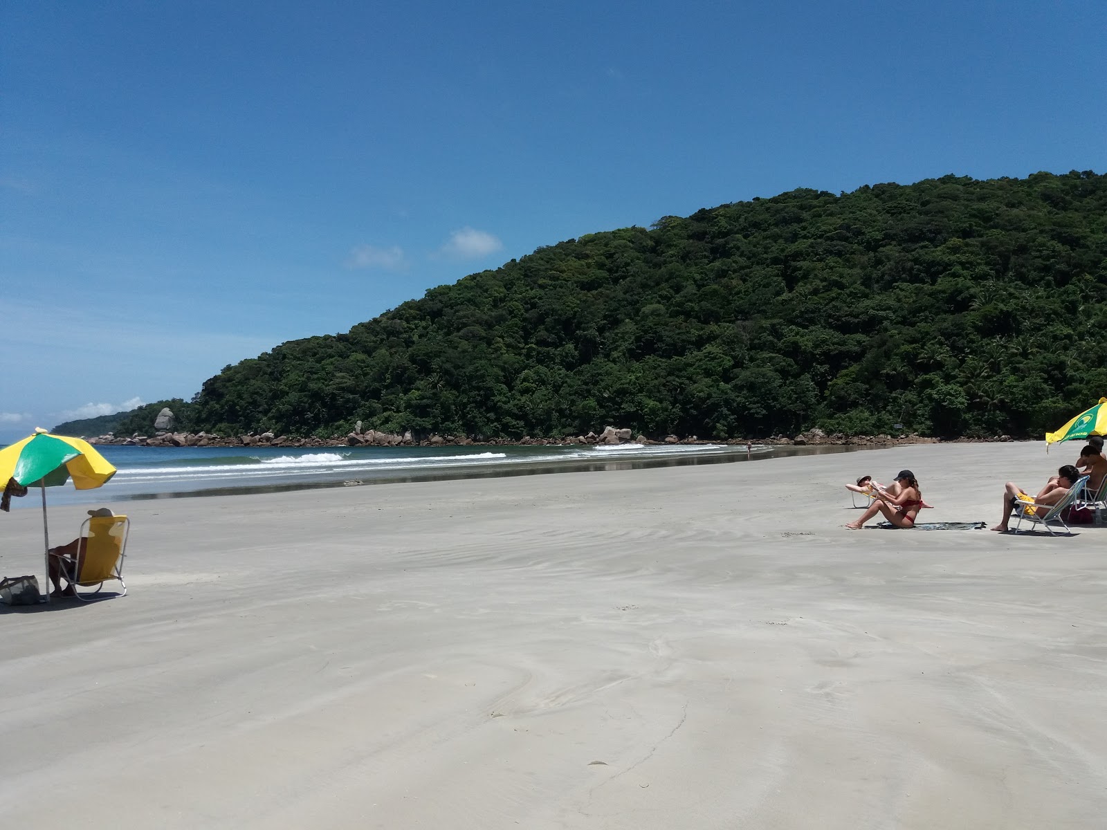 Foto di Spiaggia di Monduba - luogo popolare tra gli intenditori del relax