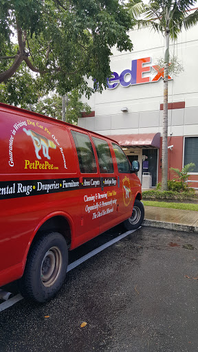Shipping and Mailing Service «FedEx Ship Center», reviews and photos, 2600 NW 19th St, Pompano Beach, FL 33069, USA