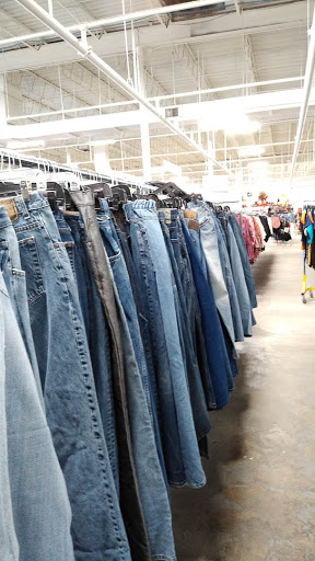 Thrift Store «The Salvation Army Family Store & Donation Center», reviews and photos